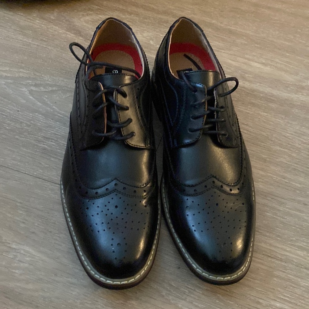 Bruno Marco Oxford Wingtip Dress Shoes